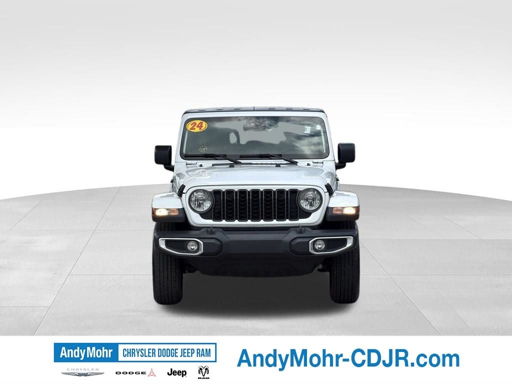 2024 Jeep Gladiator — side profile view