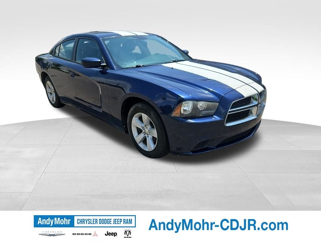2014 Dodge Charger SE in Jazz Blue Pearlcoat — front three-quarter view